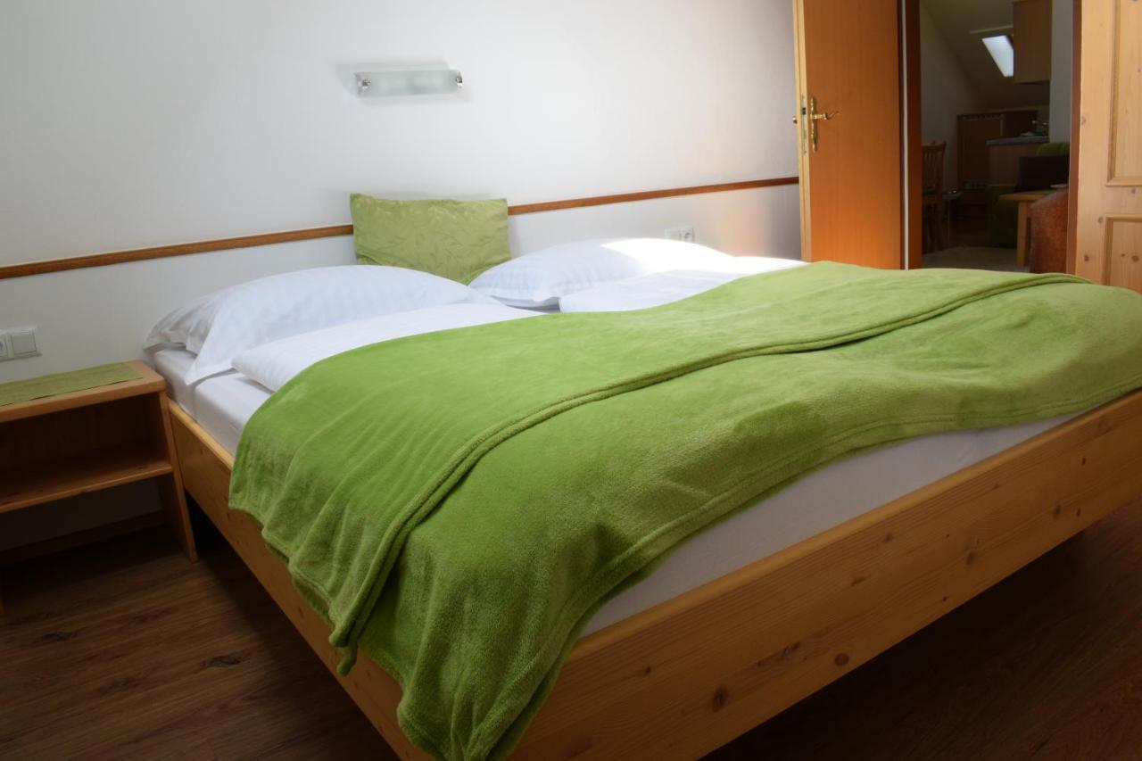Landhaus Holzer Sankt Margarethen im Lungau Ngoại thất bức ảnh